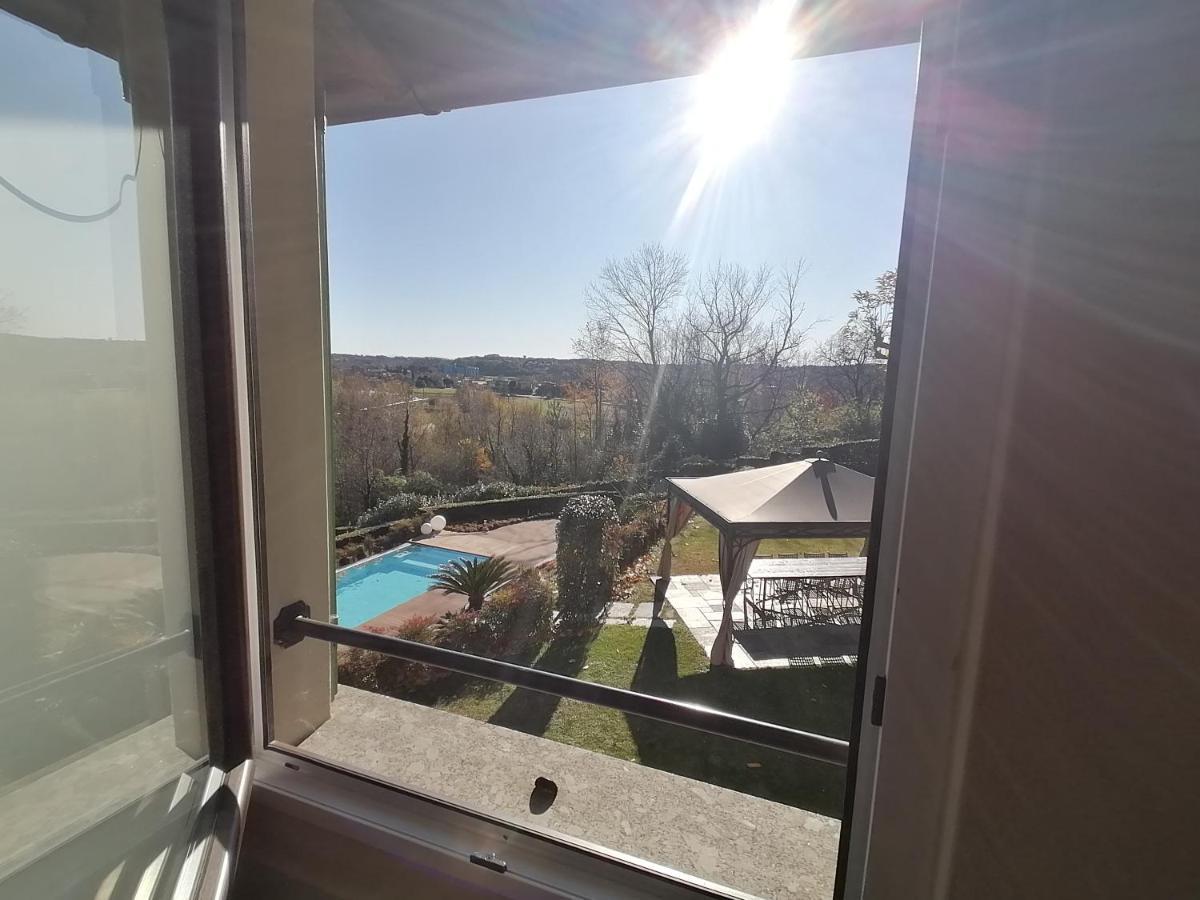 Casale Raffaello B&B Como Albese Con Cassano Esterno foto